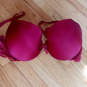 Victoria's Secret 34D push-up bra